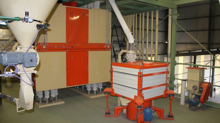 Desde 1933 fabricando moinhos farináceos de trigo e milho Descripción de la imagen